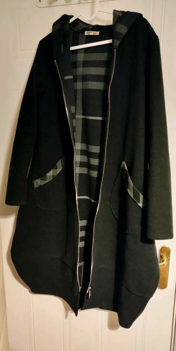 Made in Italy Hooded Coat – Elegant & Cozy - Image 2