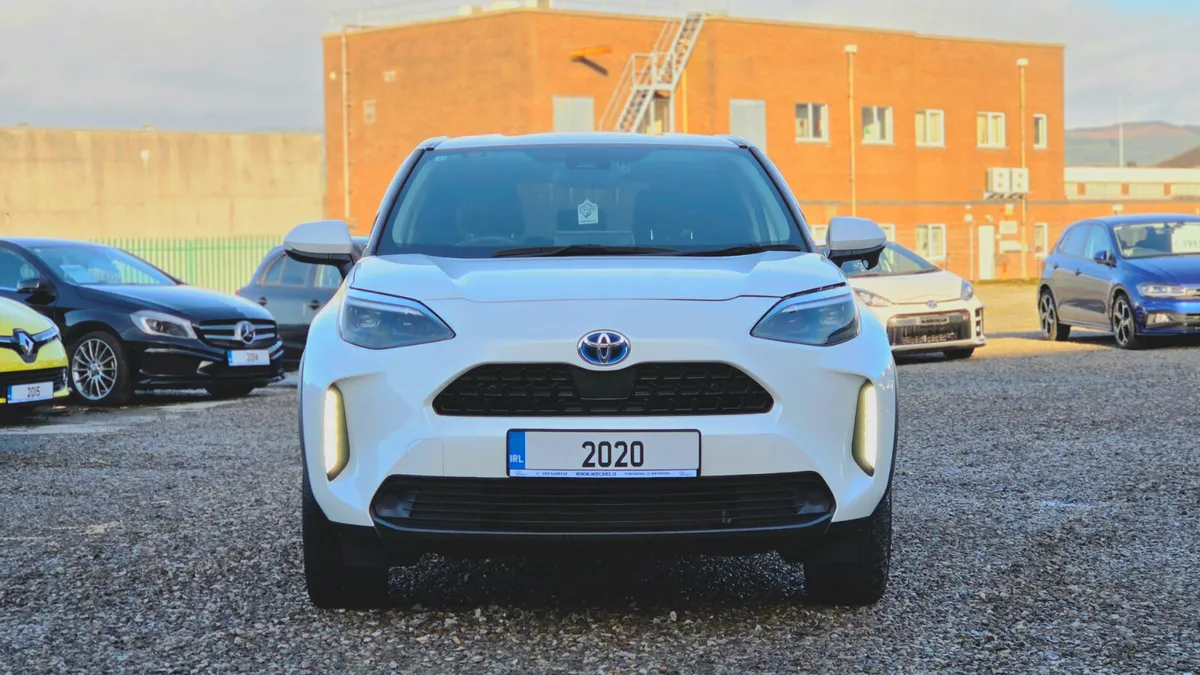 Yaris Cross Hybrid - Image 4