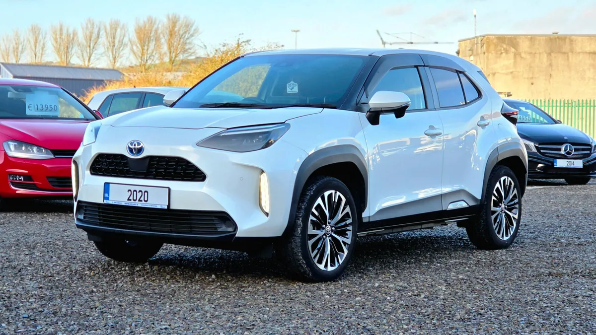 Yaris Cross Hybrid - Image 2