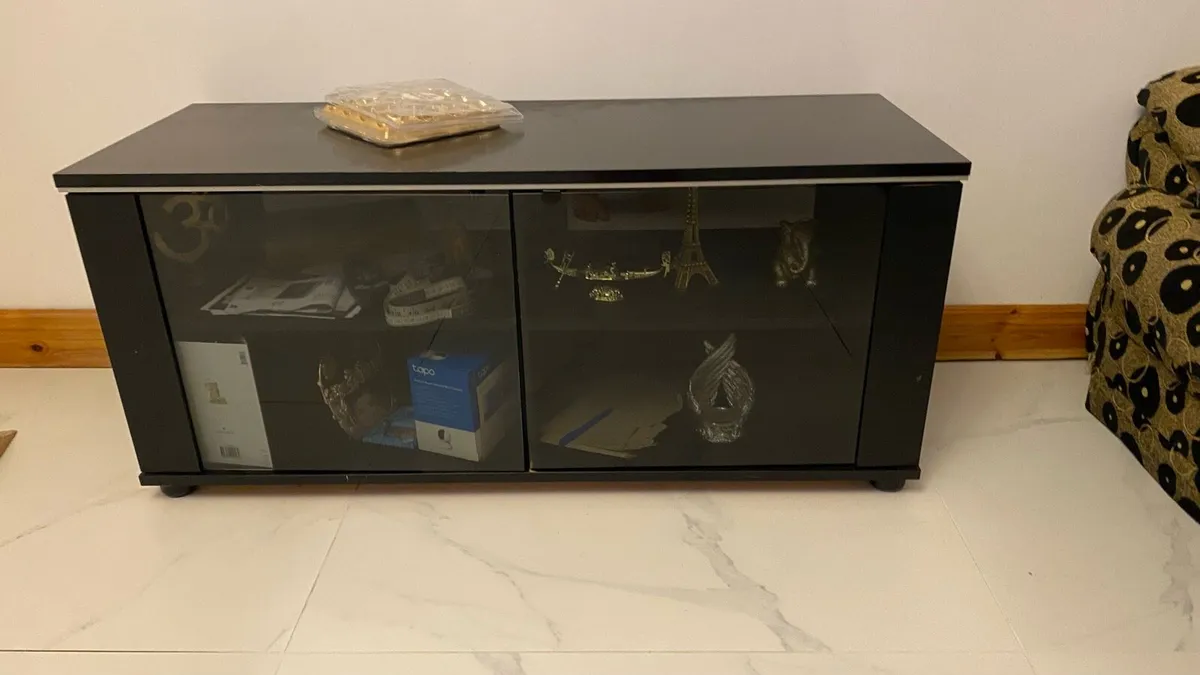 Tv stand - Image 1