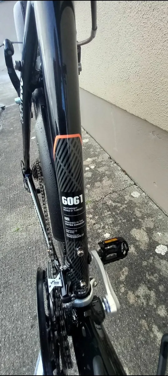 Saracen urban esc hybrid - Image 3