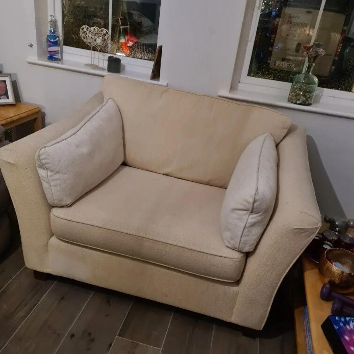 M&S Love Seat - Image 1