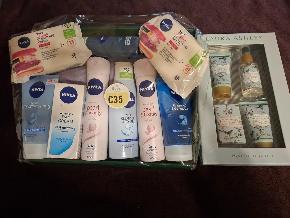 Nivea Cosmetics & Laura Ashley Giftset/Hamper. New