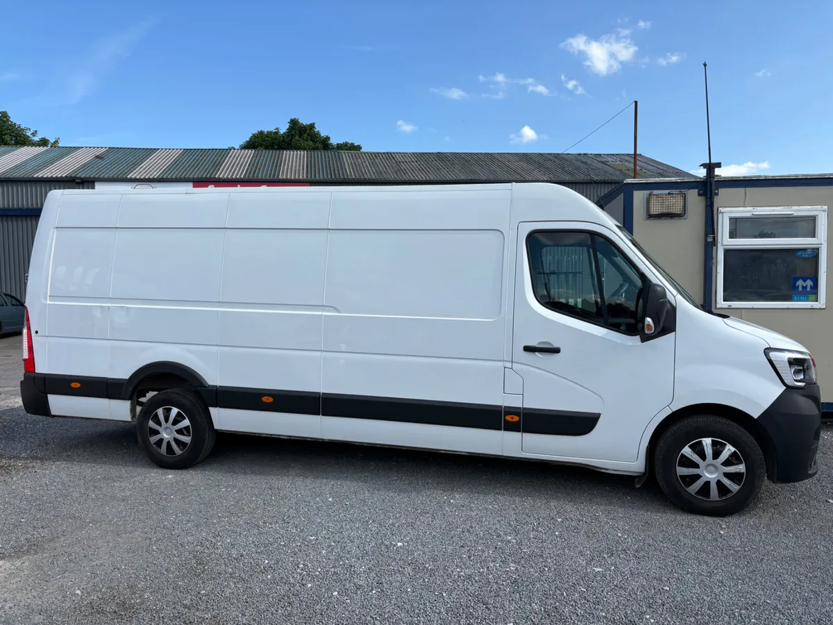 2020 Renault Master LWB RWD - Image 2