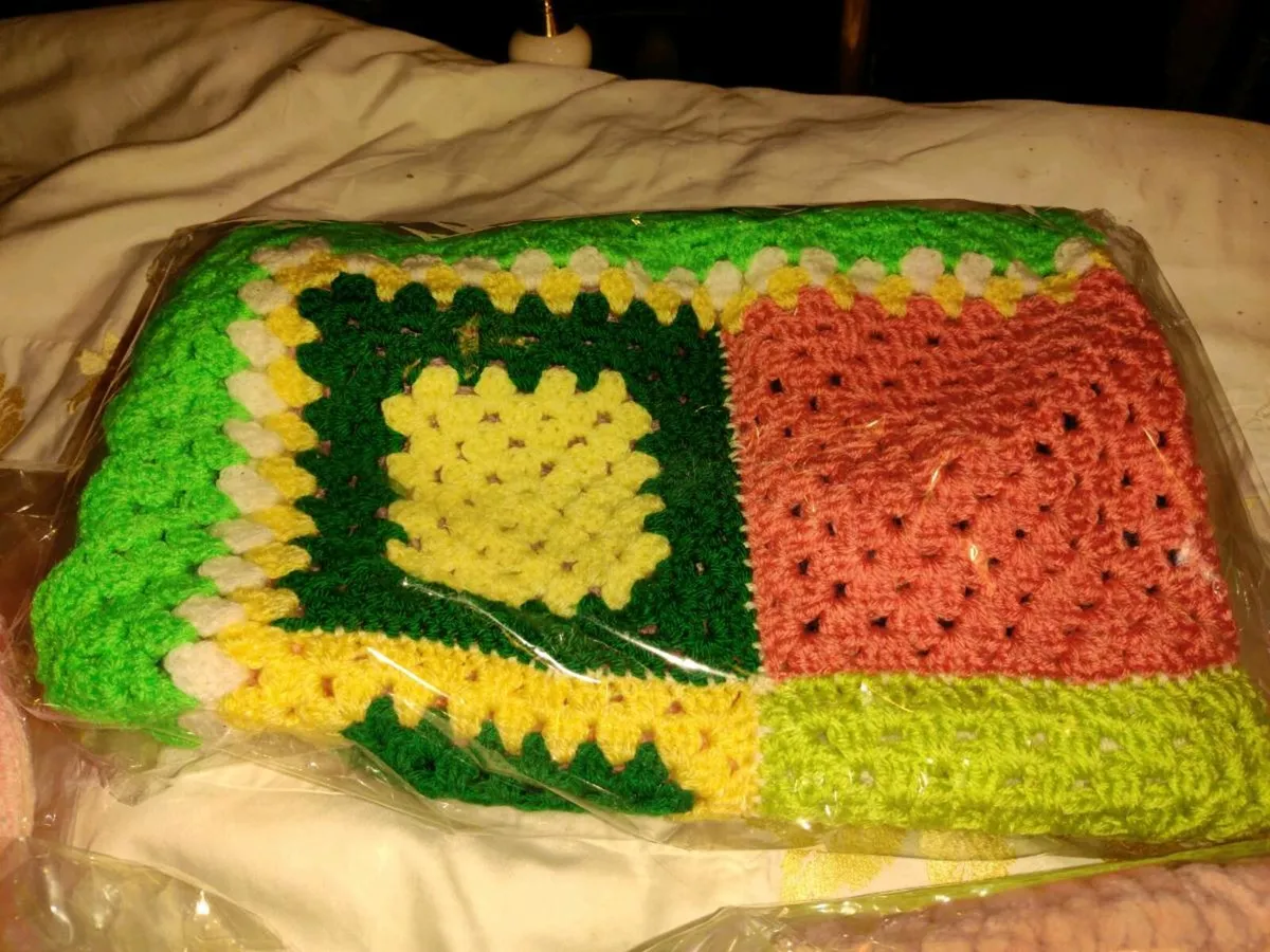 NEWBORN KNITTED WOOKENS, Set Of Clothing, Blankets - Image 3