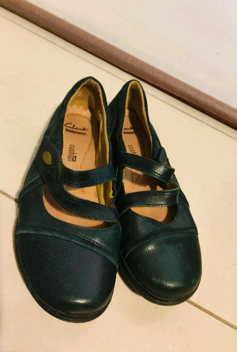 Clarks Collection Cushion Soft Shoes Size EU 39 - Image 1