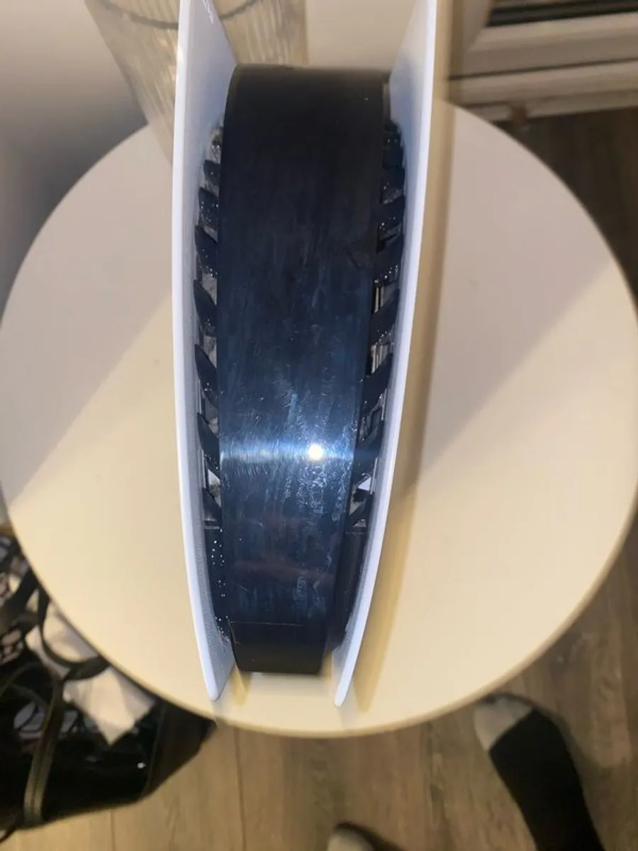 Used ps5 disc edition - Image 4