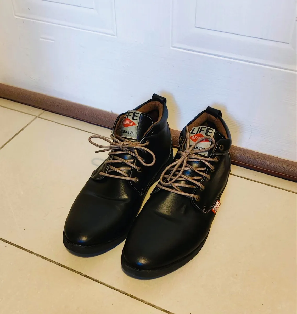 Black Leather Boots Regius exclusive Size UK 9 / E - Image 1