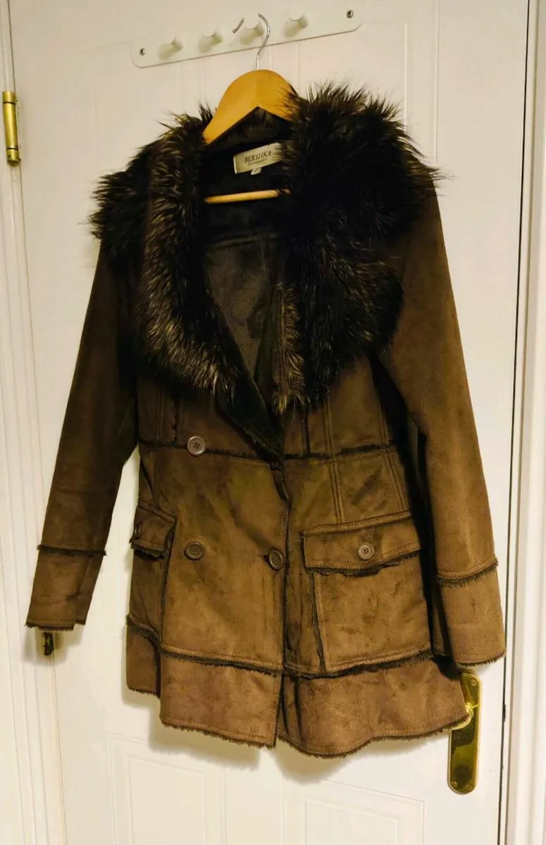 Cozy Elegance for Winter Bershka Faux Fur Coat (Si - Image 1