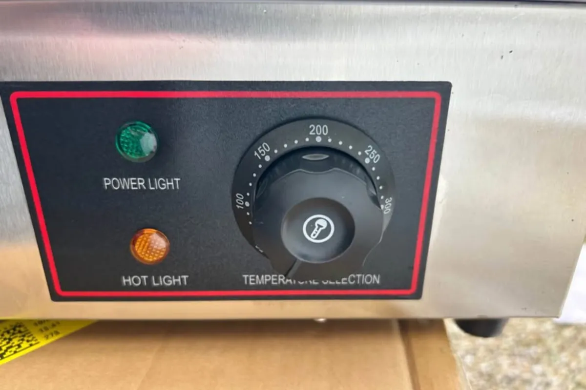 NEW Electric Griddle Chop Hot Plate 55cm 3kw 220v - Image 3