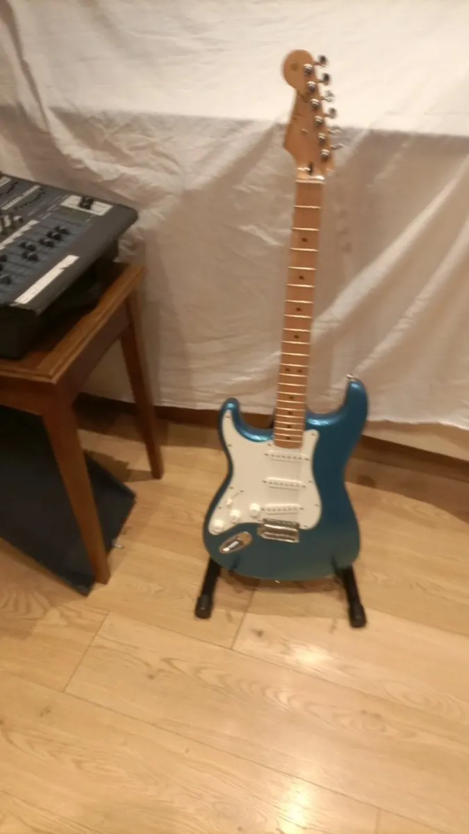 Musical equipment - Image 2