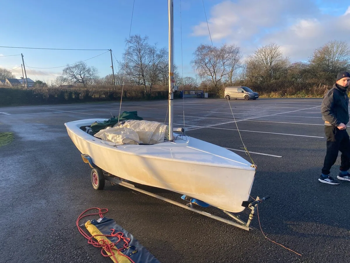 Gp14 sailing dinghy boat - Image 4