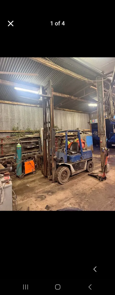 Nissan forklift 4 tonne - Image 1