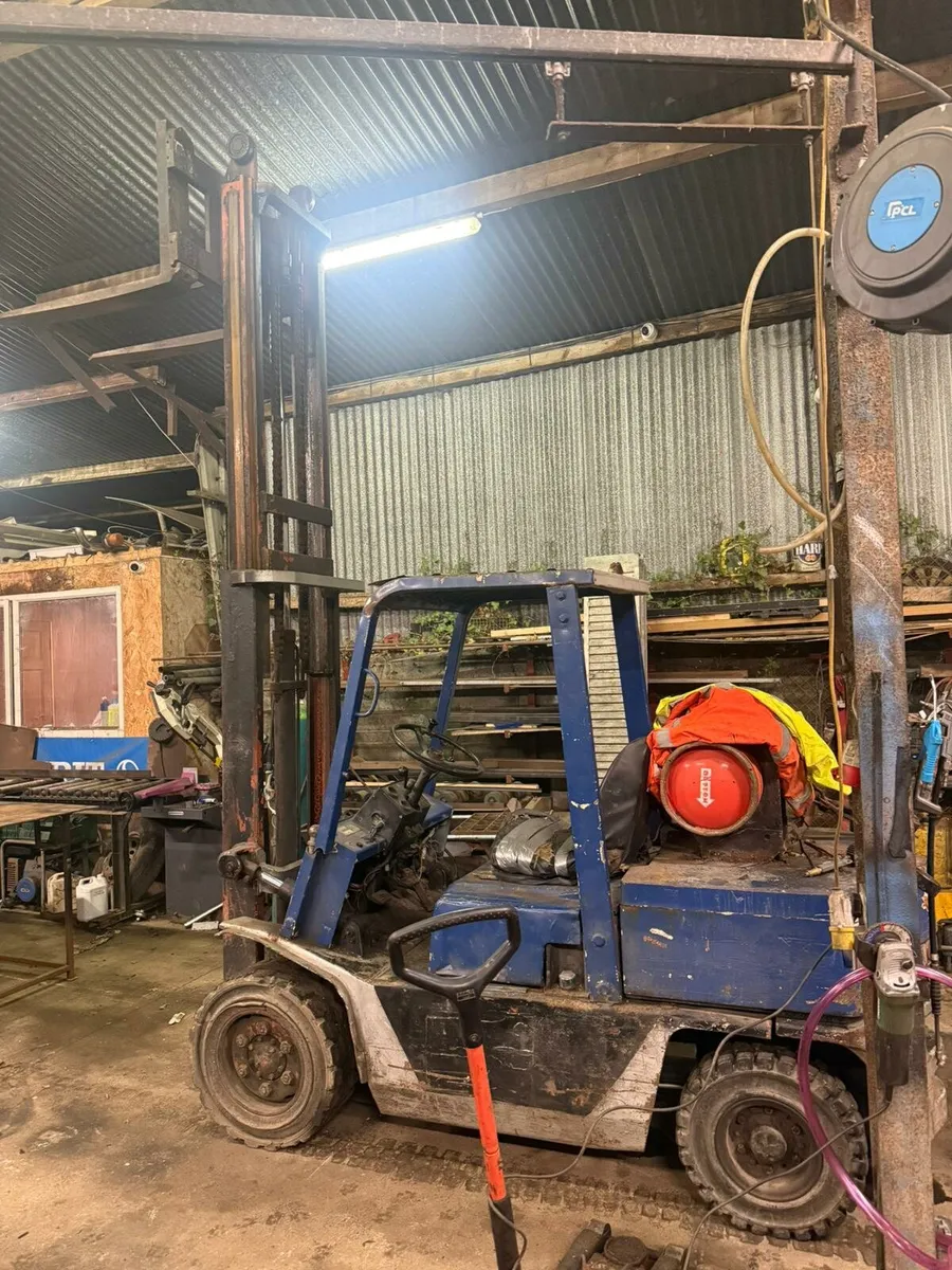 Nissan forklift 4 tonne - Image 3