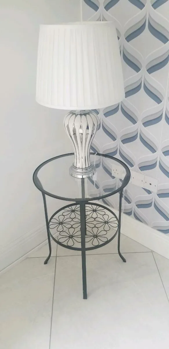 Lamp Table - Image 1