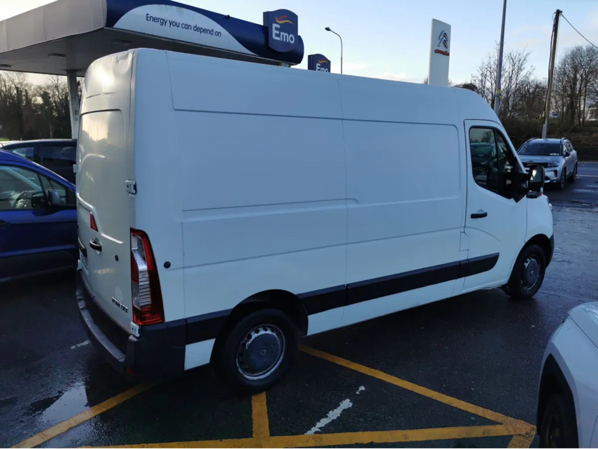 Renault Master III FWD MM35 DCI 125 BUSINE BUSINES - Image 3
