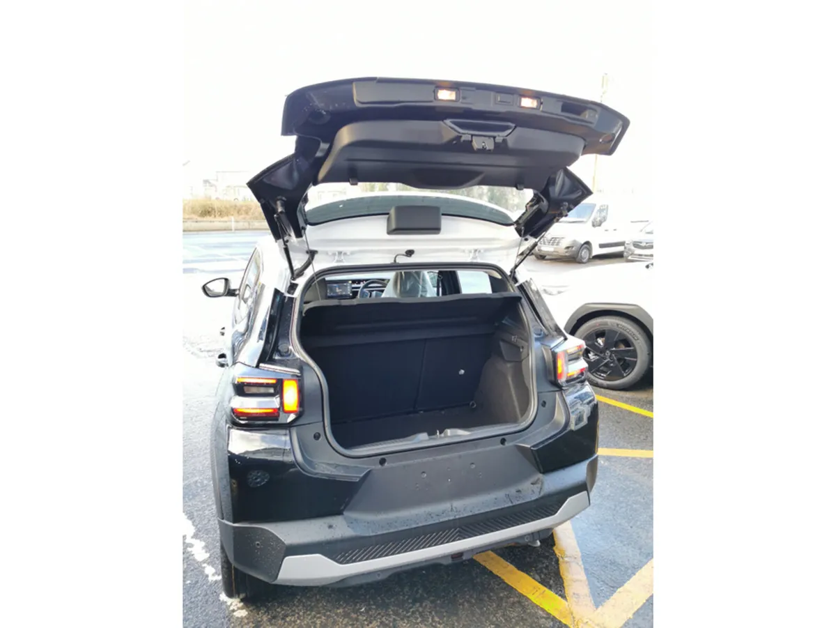 Citroen C3 1.2 PETROL - Image 2