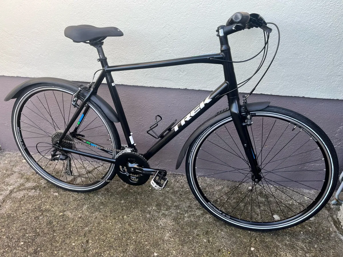 Men Trek, FX3,Hybrid  bike. - Image 1