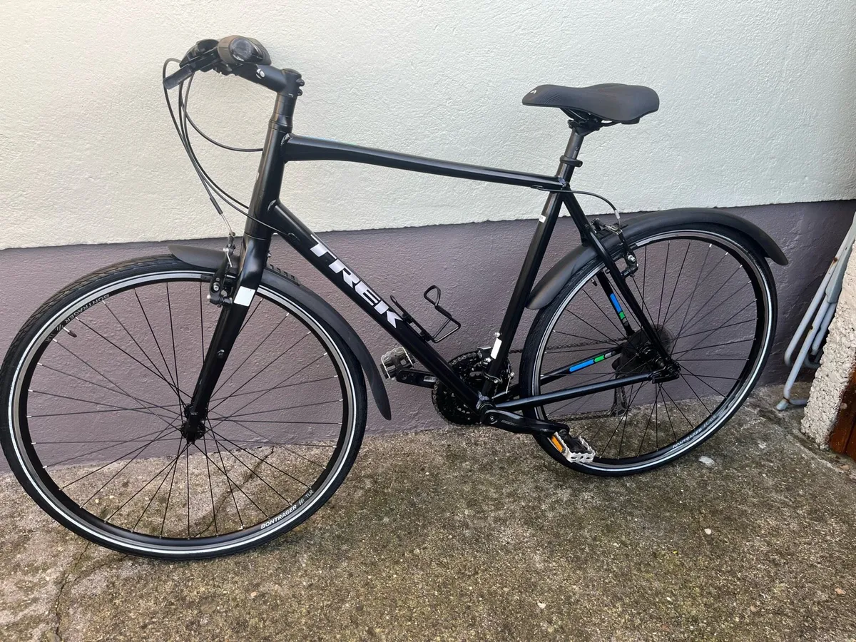 Men Trek, FX3,Hybrid  bike. - Image 2