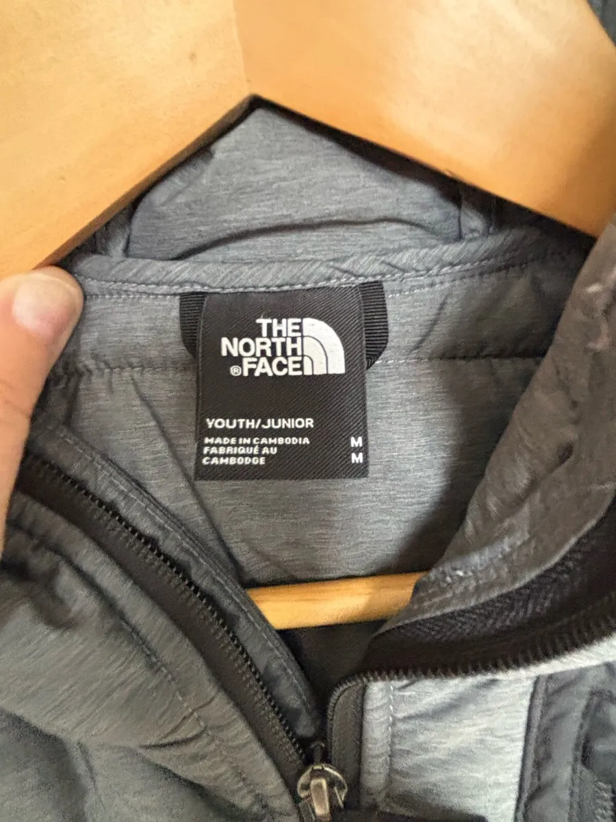 Boys North Face Jacket - Image 4