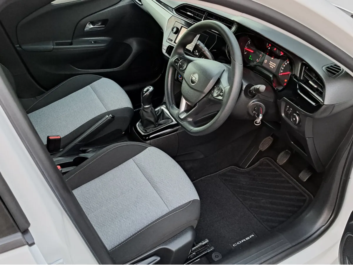 Opel Corsa SC 1.2 75BHP **FACELIFT MODEL** - Image 2