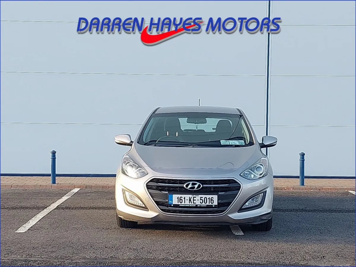 Hyundai i30 1.6 DELUXE 5DR - Image 3