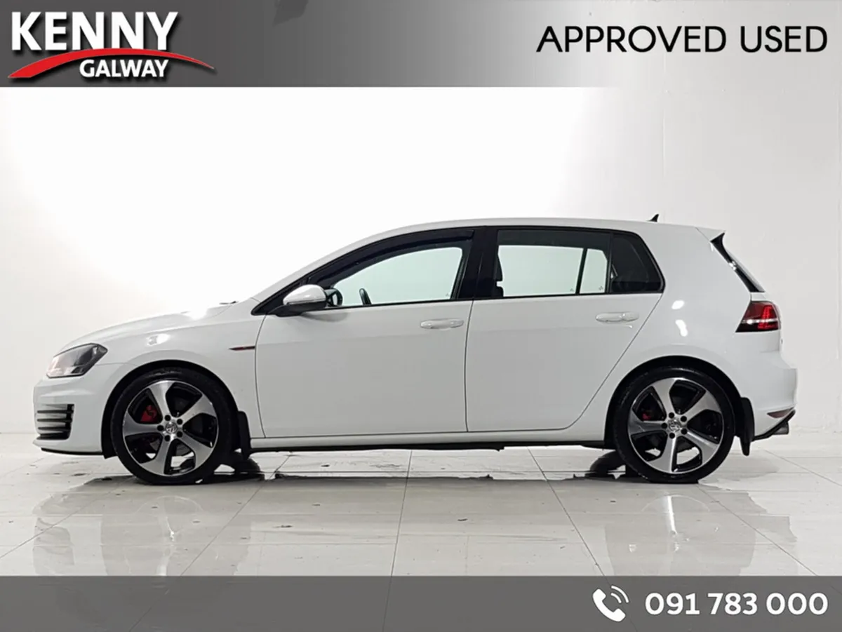 Volkswagen Golf GTI 2.0 TSI MANUAL 6SPEED FWD 220B - Image 4