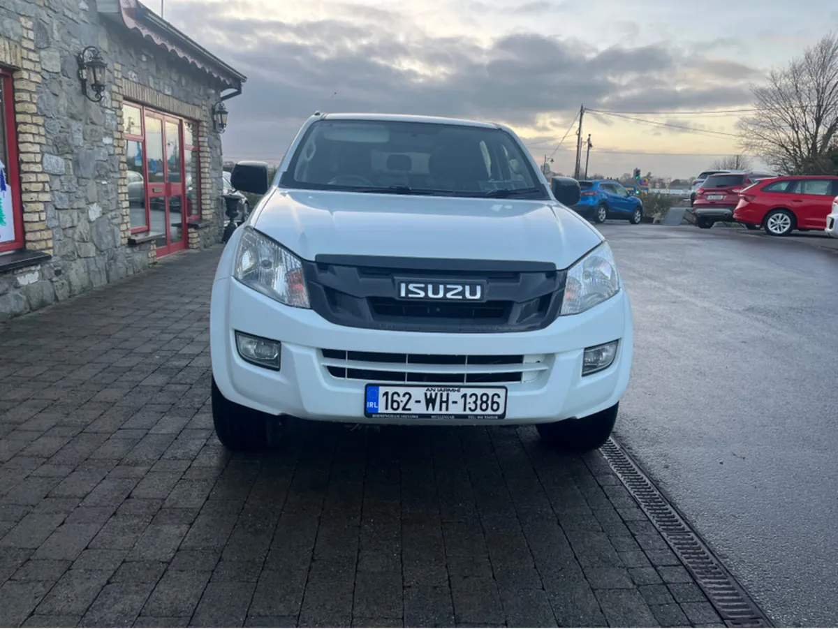 Isuzu D-Max 2.5 TD TWIN TURBO 4DR - Image 1