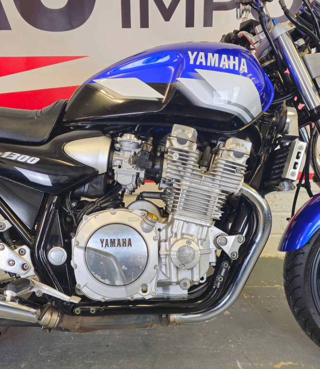 2002 Yamaha XJR1300 - Image 2