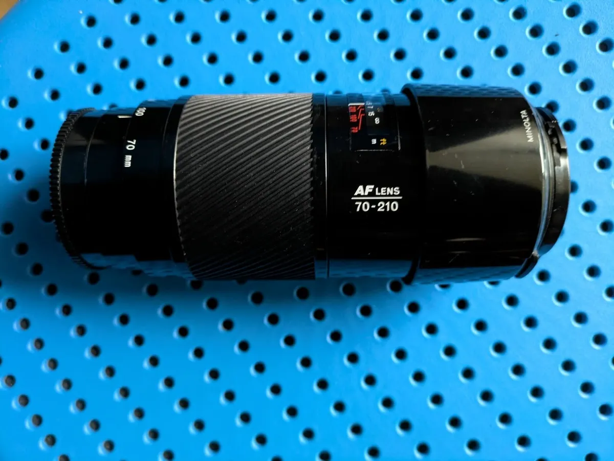 Minolta/Sony AF 70-210mm f/4 "beercan" lens - Image 1