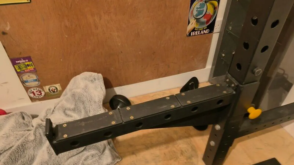 Wall mounted squat rack - Image 2