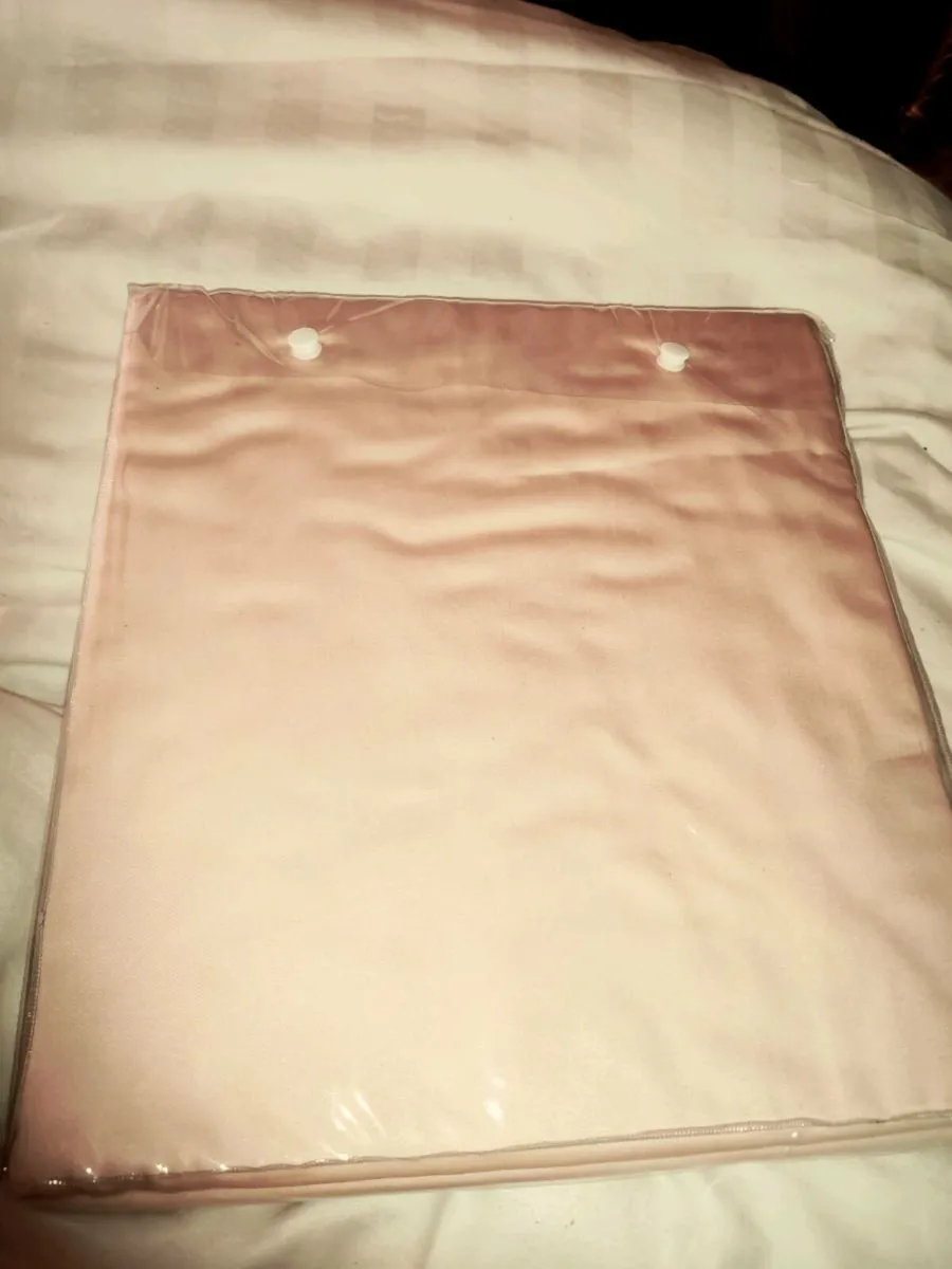 100% BAMOO COTTON, Sateen SILKY Double Flat Sheet - Image 3