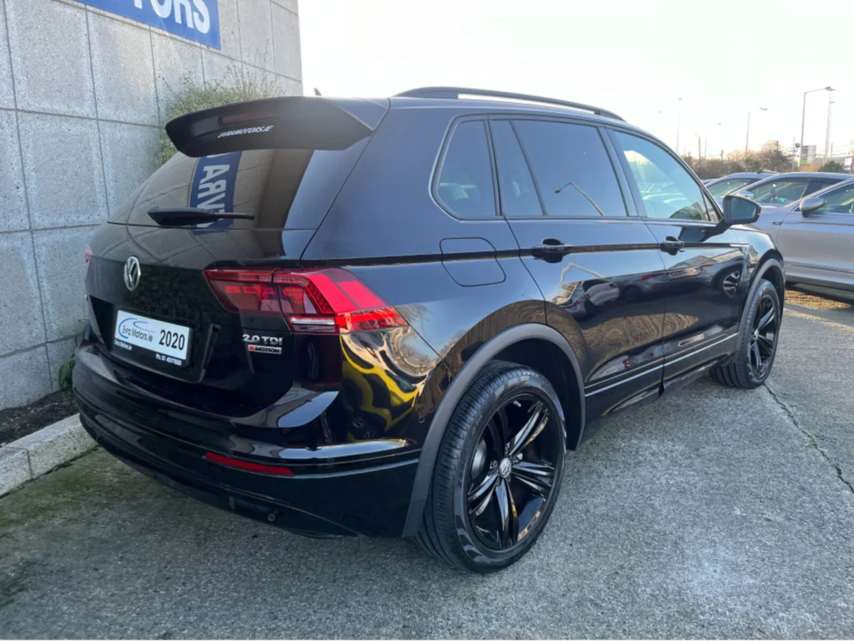 Volkswagen Tiguan R-LINE 4MOTION AUTOMATIC 2.0 DIE - Image 4