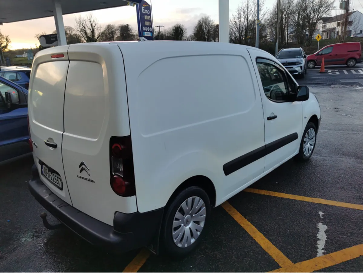 Citroen Berlingo LX BLUEHDI 75 625KG S SWB MY40 3 - Image 3