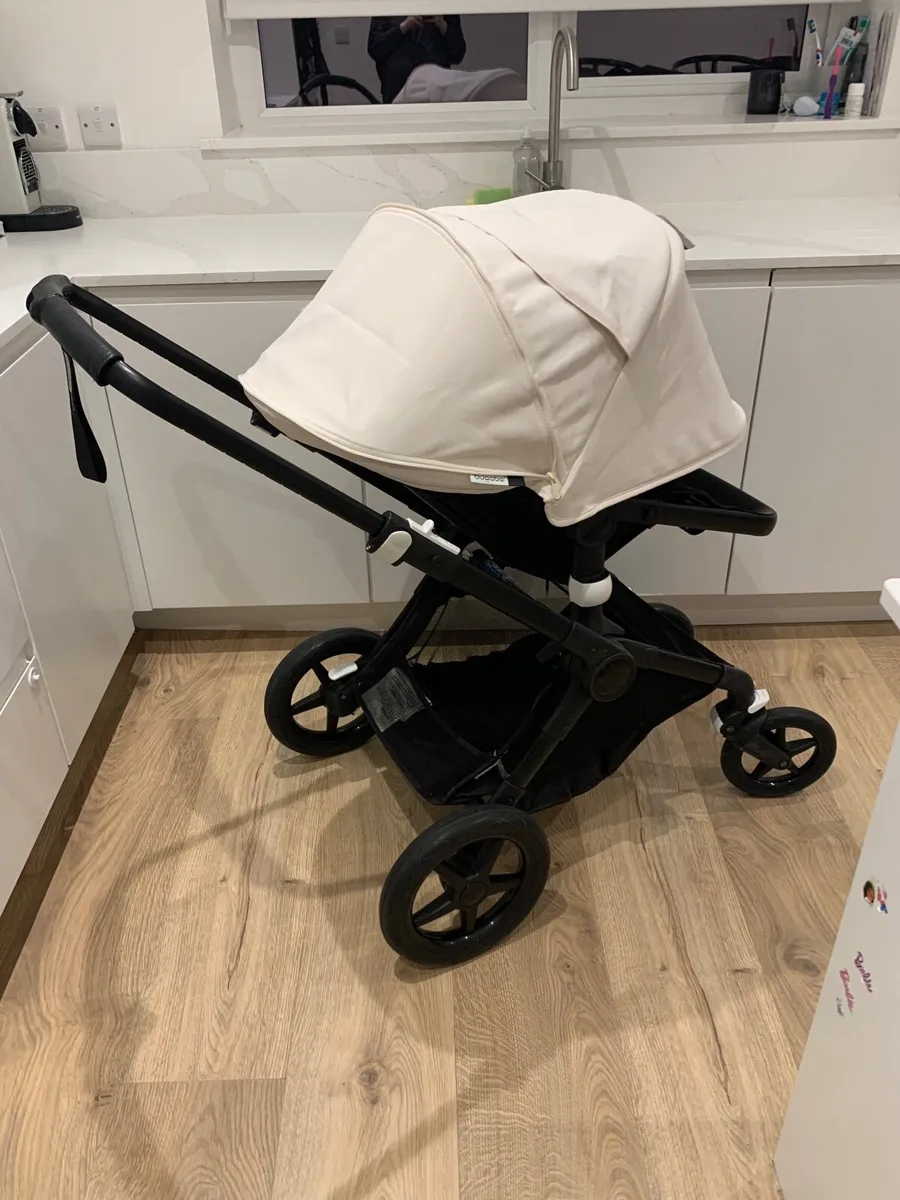 Bugaboo Fox3 Pram – Spotless Condition – Excellent - Image 1