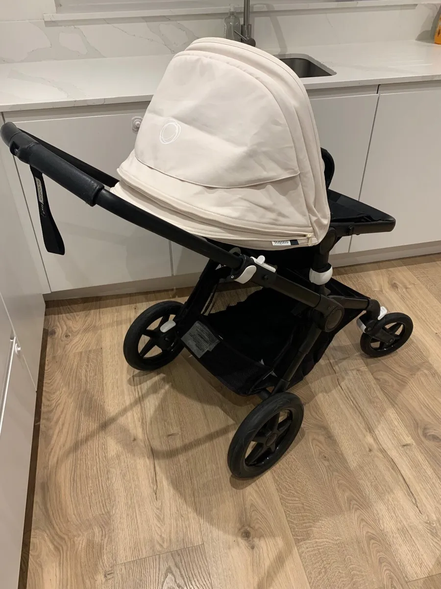 Bugaboo Fox3 Pram – Spotless Condition – Excellent - Image 2