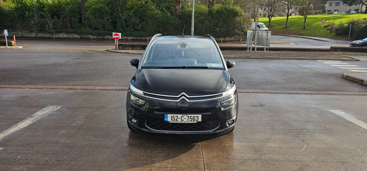 Citroen C4 Top Spec New NCT ONE OWNER - Image 3