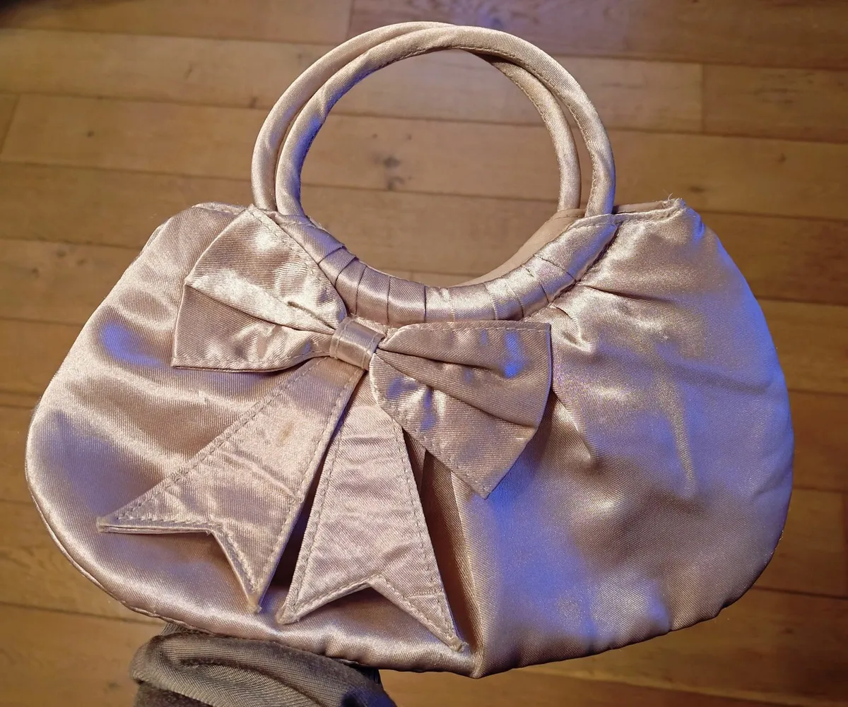 Ladies Handbags (used). - Image 4