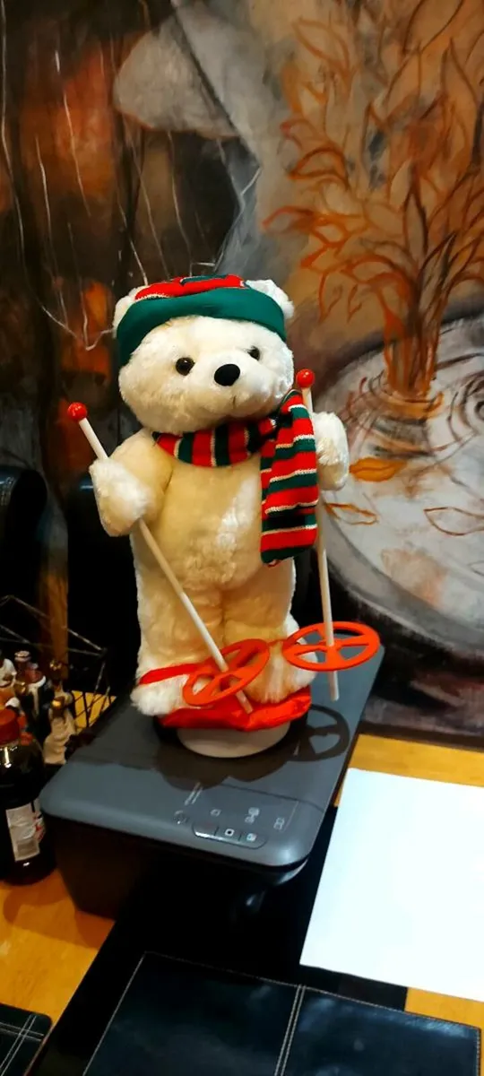 Christmas Sking Snow  Bear - Image 2