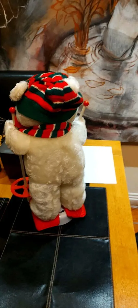 Christmas Sking Snow  Bear - Image 4