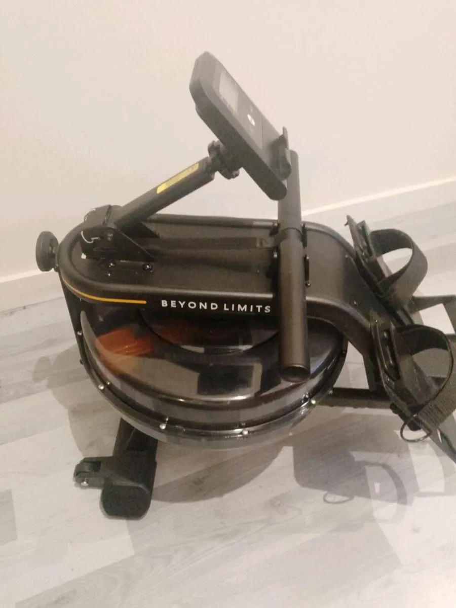 Rowing Machine for Exercising - Image 1