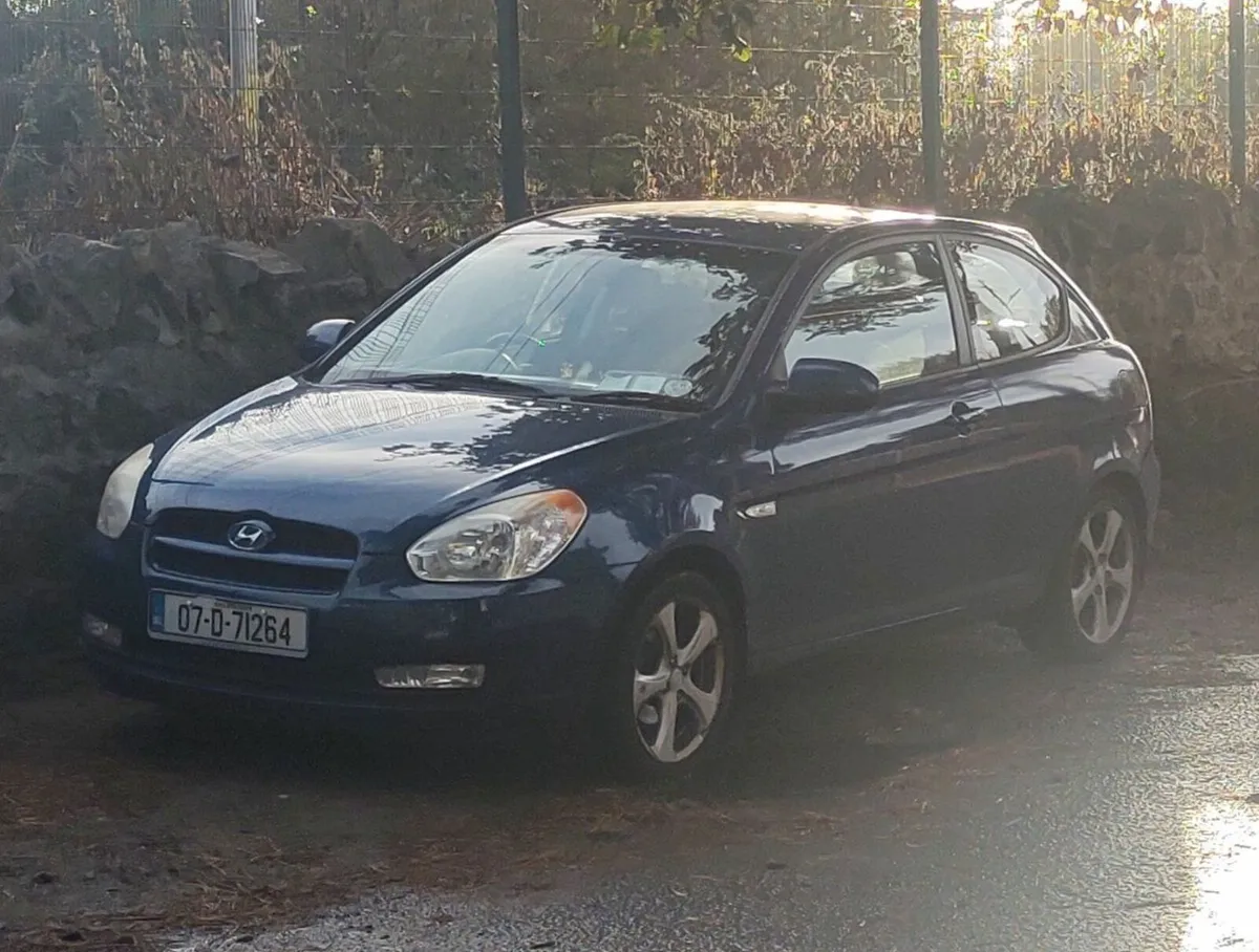 Hyundai Accent 2007 - Image 2