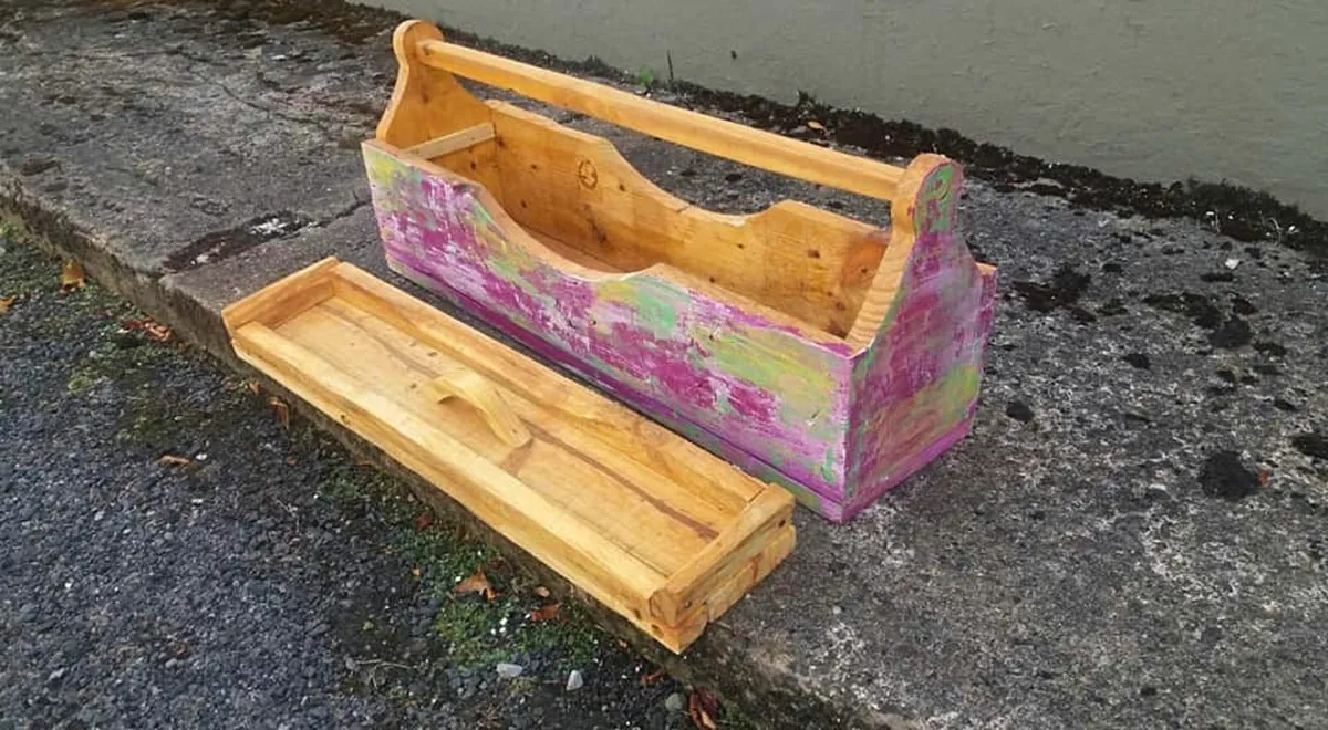 Rustic Old Style Carrier / Toolbox /mem box - Image 2