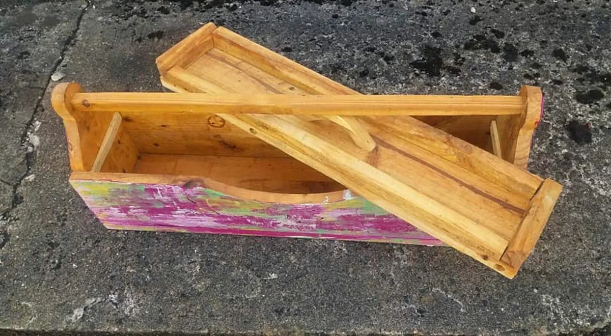 Rustic Old Style Carrier / Toolbox /mem box - Image 4