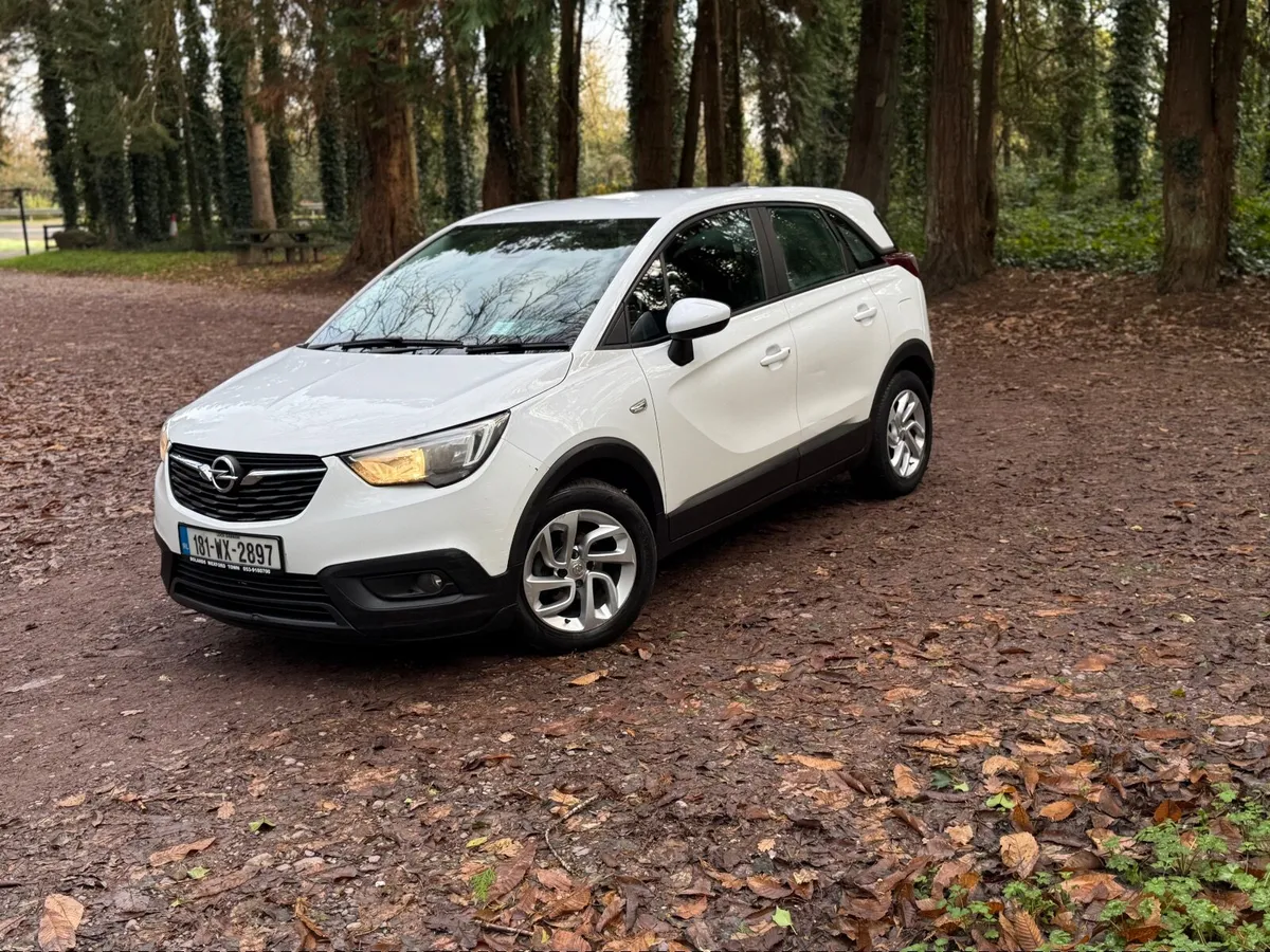 Opel Crossland X 2018, 1.2 petrol - Image 2