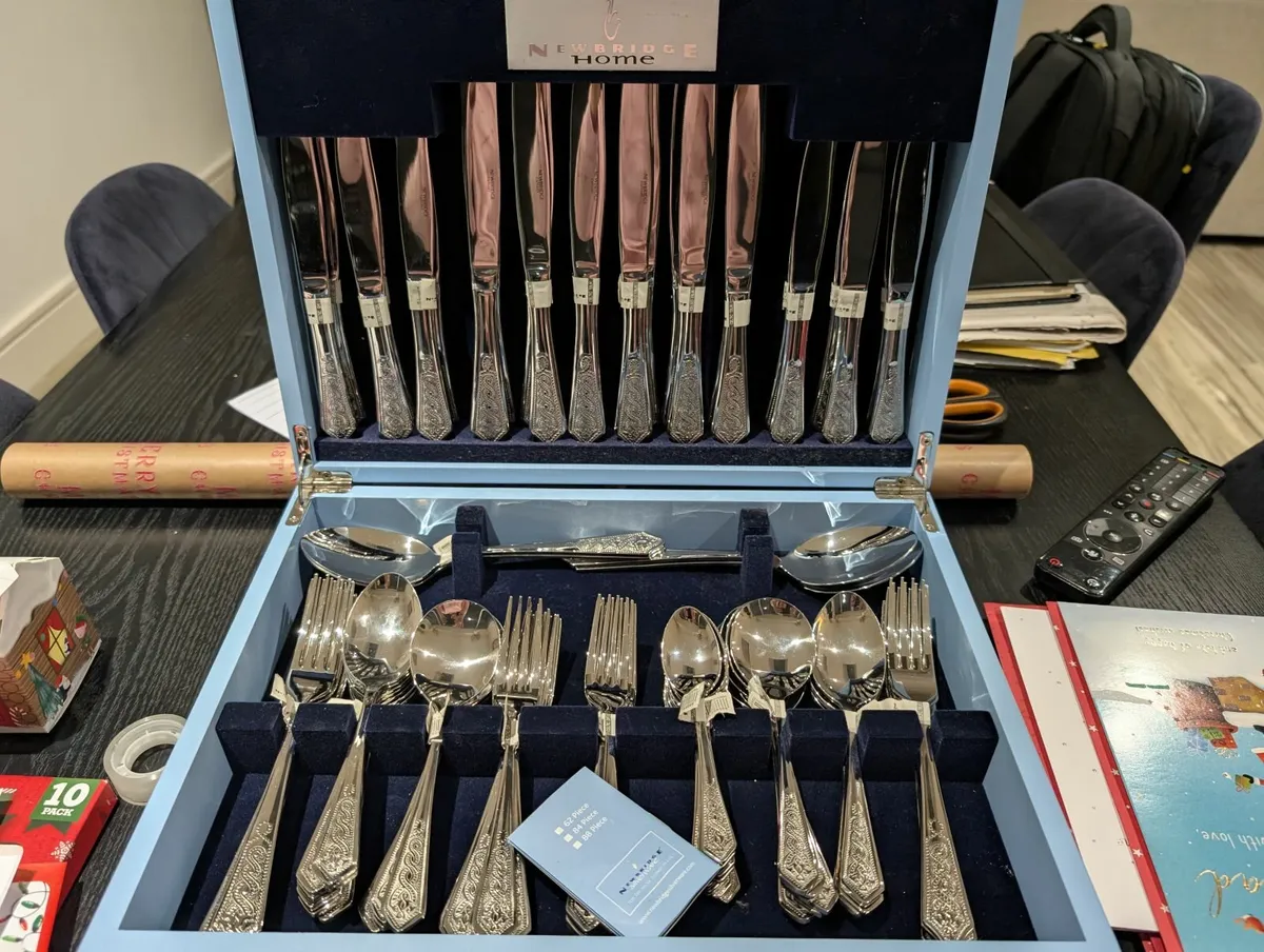 Brand New Newbridge Cutlery Set - Image 4