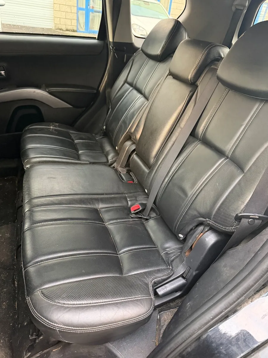 2010 Mitsubishi Outlander 4x4 , 7 seater, NCT - Image 3