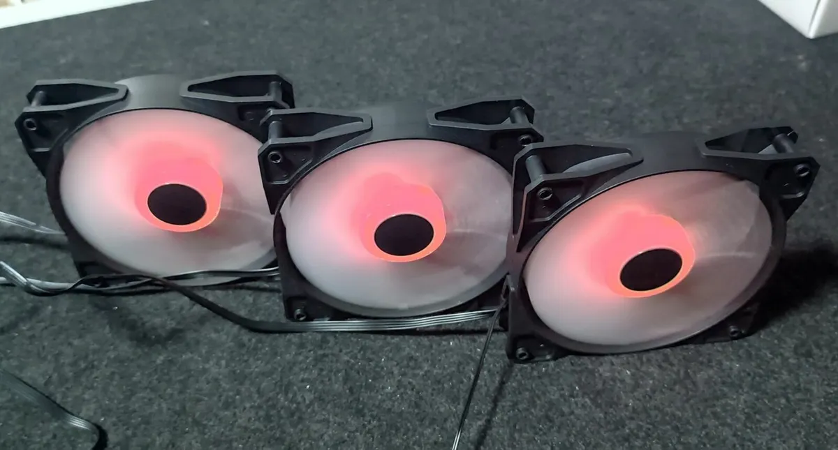 3 x 120mm Silent RGB Case Fans - Image 4