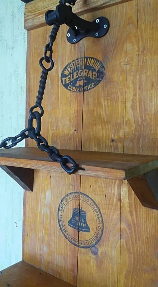 Rustic Country Style Flat Shelf Display - Image 2