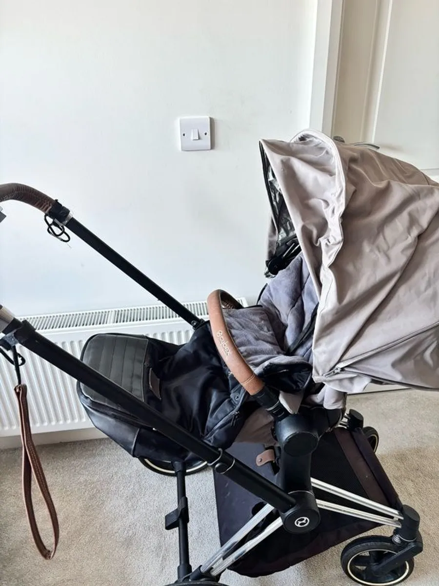 Cybex Priam Buggy with carrycot - Image 4
